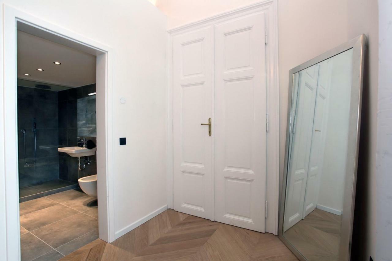 The Apartment House - Mezibranska Prague Exterior photo