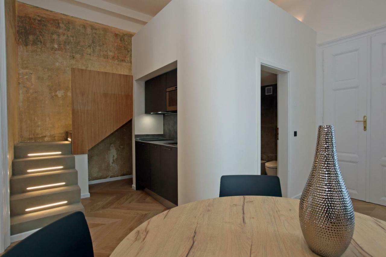 The Apartment House - Mezibranska Prague Exterior photo