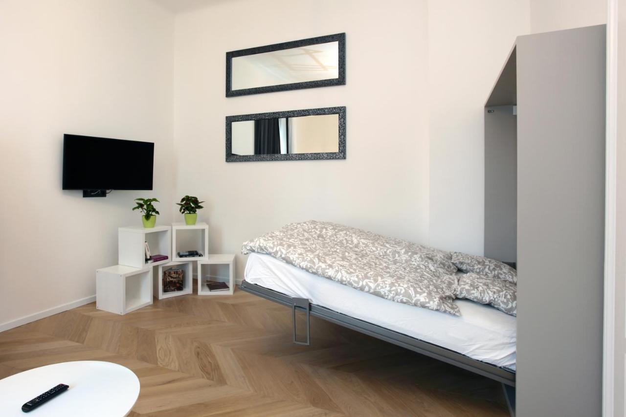 The Apartment House - Mezibranska Prague Exterior photo