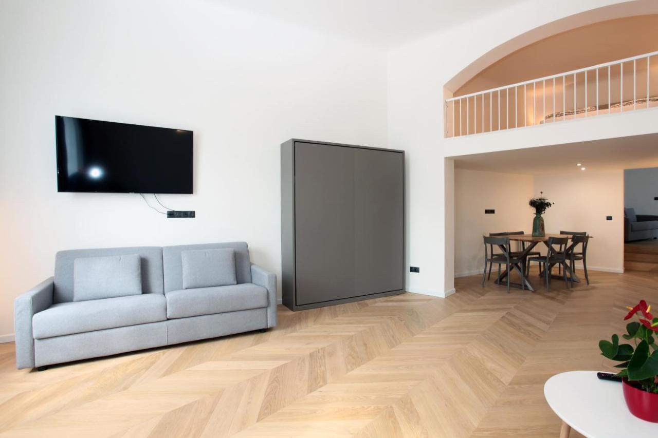 The Apartment House - Mezibranska Prague Exterior photo