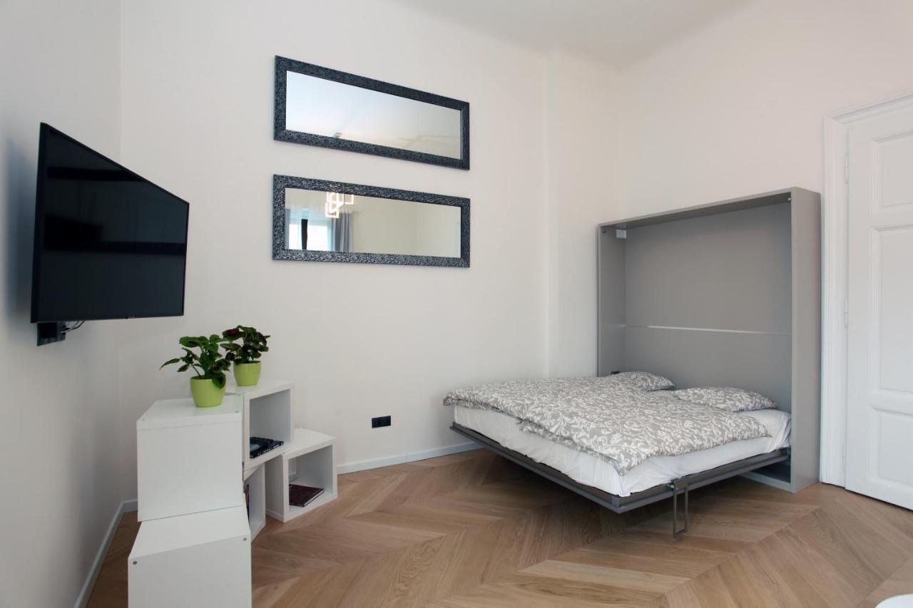 The Apartment House - Mezibranska Prague Exterior photo